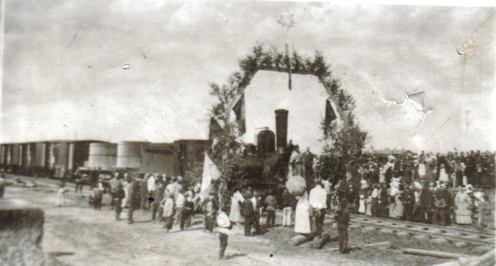 Прибытие первого поезда на станцию Купино, 6 августа 1915 г..jpg Прибытие первого поезда на станцию Купино, 6 августа 1915 г..jpg